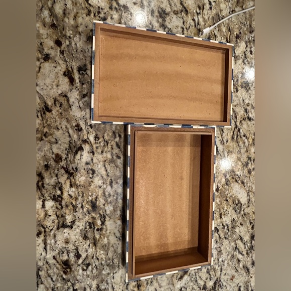 HANDICRAFTS HOME Chevron Pattern Blue & White Jewelry Storage Box  8x5x1.5 - Picture 2 of 8